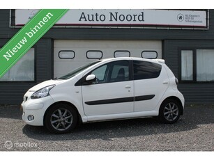 - Toyota Aygo 1.0-12V Dynamic Navigator AIRCO