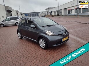 Toyota Aygo 1.0-12V + MOOIE AUTO BEL 0619590613 5 DRS