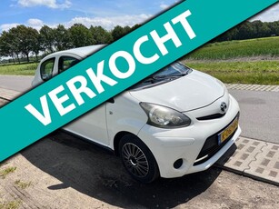 Toyota Aygo 1.0 VVT-i Access / 100.000 km 2012