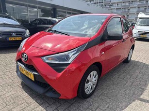 Toyota Aygo 1.0 VVT-i x-play Airco Acamera NAP