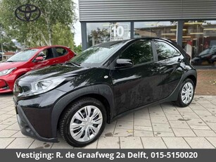 Toyota Aygo X 1.0 VVT-i S-CVT play