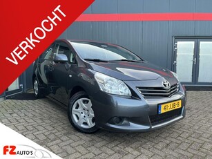 Toyota Verso 1.6 VVT-i Aspiration Hoge instap Metallic