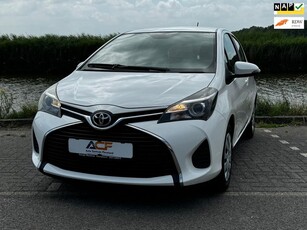 Toyota Yaris 1.3 VVT-i Business Plus NAVIGATIE / AIRCO /