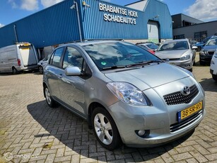 Toyota Yaris 1.3 VVTi Luna