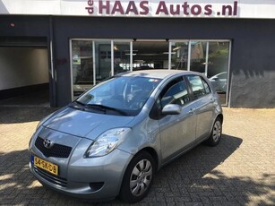 Toyota Yaris 1.3 VVTi Sol / AIRCO / 5 DEURS / NIEUW