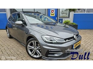 Volkswagen Golf 1.5 TSI R-Line Panodak Virtual cockpit NWST!