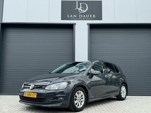 Volkswagen Golf 1.6 TDI Edition BlueMotion / 1e Eig / Navi