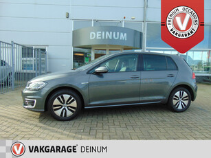 VOLKSWAGEN GOLF e-Golf € 2.000,- Subsidie. Leer, LMV, Navi, touch screen, 2 x laadsnoer, etc..!!