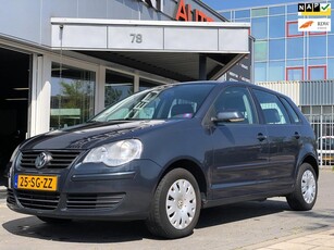 Volkswagen Polo 1.4-16V Comfortline - 5 Deurs - Airco