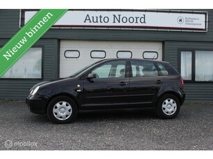 Volkswagen Polo 1.4-16V Highline CLIMA/TREKHAAK/STOELVERWRMG