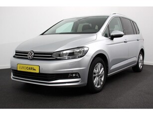 Volkswagen Touran 1.5 TSI 150pk Highline 7p Navigatie