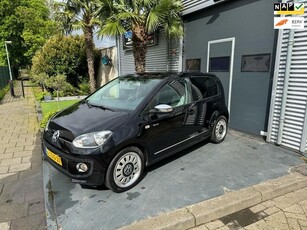 Volkswagen Up! 1.0 high up! BlueMotion BLACK UP AIRCO