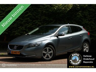 Volvo V40 1.6 D2 Momentum, Airco Trekhaak Automaat, etc.