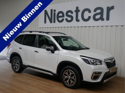 Subaru Forester 2.0 i E-Boxer Premium Eye-Sight / Navigatie