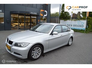 BMW 3-serie 318i