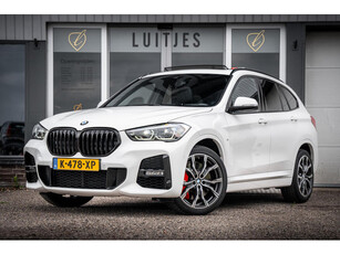 BMW X1 SDrive20i M-Sport Pano-dak*Leder*H&K*Org.NL*Dealer-onderhouden*Carplay*Camera*Elek.achterklep