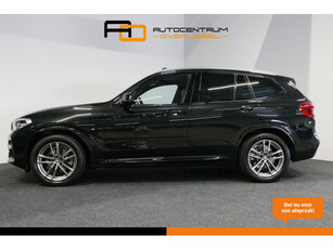 BMW X3 xDrive20i M-Sport / Panoramadak / Lederen bekleding / Stoelverwarming voor + achter / Head-up / Achteruitrijcamera / 19