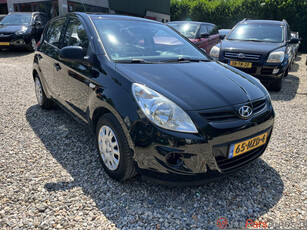 Hyundai i20 1.2i i-Drive,Airco,5drs,2de eigenaar!