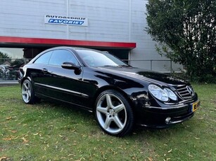 Mercedes-Benz CLK-Klasse 200 200 K AVANTGARDE/AMG LOOK/NAV/THAAK