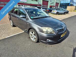 Toyota Avensis Wagon 2.0 VVTi Luna GERESERVEERD!!!!!!!!!