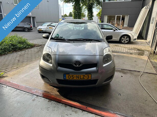 Toyota Yaris 1.3 VVTi Comfort Airco/Nap/6 bak