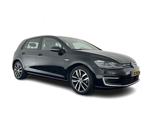 Volkswagen e-Golf Aut. (INCL.BTW) *HEAT-PUMP | ADAPTIVE-CRUISE | FULL-LED | VOLLEDER-VIENNA | DYNAUDIO | VIRTUAL-COCKPIT | KEYLESS | CAMERA | SPORT-SEATS | DAB+ | ECC | PDC | 17''ALU*