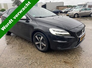 Volvo V40 1.5 T3 Polar+ Sport R DESIGN (bj 2019, automaat)