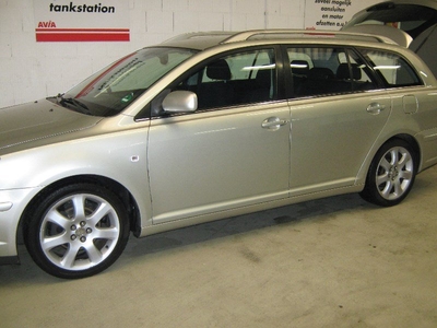 Te koop toyota avensis wagon bj.2005 automaat 1.8 benzine