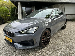 CUPRA Leon 1.4 e-Hybrid VZ Copper Edition