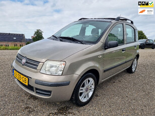 Fiat Panda 1.2 Emotion/AUTOMAAT/PANORAMADAK/AIRCO IJS/LAGE KM 140000 NAP/TREKHAAK/AIRCO IJS/DEALER ONDERHOUD/INRUIL MOG!!!