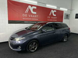 Toyota Auris 1.8 Hybrid Lease+ - NAVI/PANODAK/CAMERA/PDC/NAP