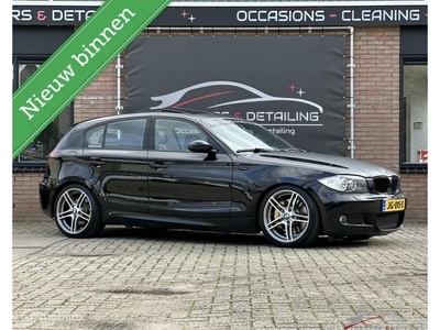 BMW 1-serie 130i, M Pakket, Perf Remmen, Sperrdiff, Leder