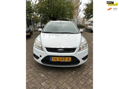 Ford Focus 1.6 Trend, automaat, navigatie