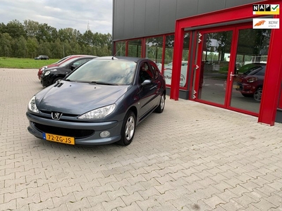 Peugeot 206 1.4 Forever / Airco / Cruisecontrol / Bj 2008 /