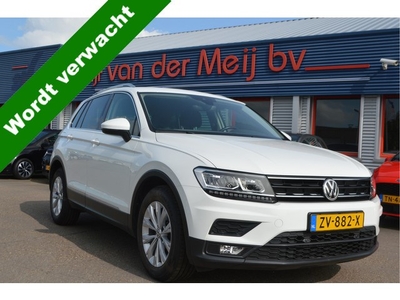 Volkswagen Tiguan 1.5 TSI ACT Comfortline Business , NAVI