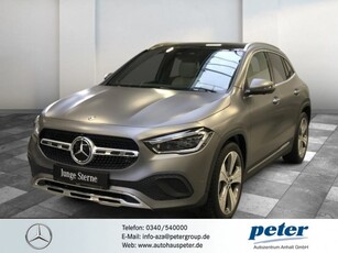 Mercedes-Benz GLA 220