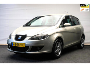 Seat Altea 1.6 Lifestyle [ Distr-riem v.v. Leder Parkeersensoren Trekhaak Cruise Control Climate Control ]