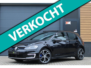 Volkswagen Golf 1.4 TSI GTE/PANO/KEYLES/FRONT ASSIST/NAP.