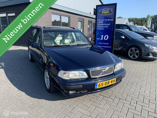 Volvo V70 2.4 T Comfort A/C|Cruise|Schuifdak|Leer