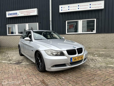 BMW 3-serie Touring 318i Executive * Airco * Nieuwe Velgen