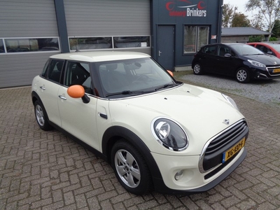 MINI Mini 1.5 One First Navigatie, cruise, Lmv, (bj 2019)