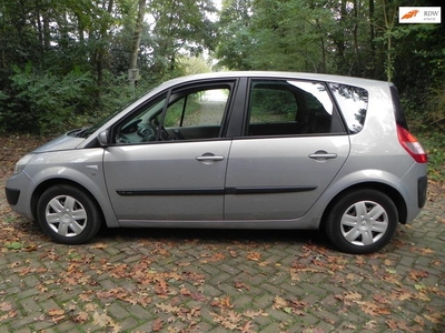 Renault Scénic 1.6-16V Expression Luxe