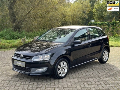 Volkswagen Polo 1.4-16V Highline *86PK* PDC/ Mooie Auto*!