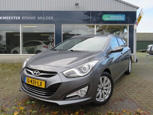 HYUNDAI I40 Wagon 2.0 GDI Style 177 PK / NAVI / CAMERA