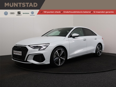 AUDI A3 Limousine 35 TFSI 150pk S edition | Apple CarPlay | S-Line | Stoelverwarming | Parkeerassistent | 18