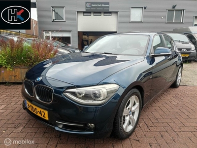 BMW 1-serie 5-deurs 116i Sport Ed Navi Airco ParkSens 1jrAPK