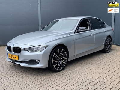 BMW 3-serie 320i High Executive Automaat / Navi / Led / Nap