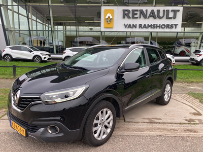 Kadjar 1.2 TCe Intens / Trekhaak / 17'' LM Velgen / Centr. Deurvergrendeling / Elek. Spiegels / Elek. Ramen / Keyless / Lane assist / C