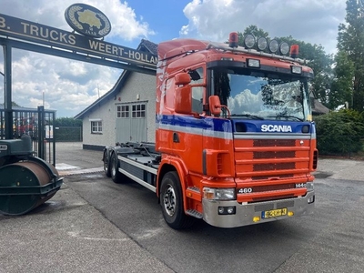 Scania V 8 144.460 MANUAL GEAR (bj 1998)