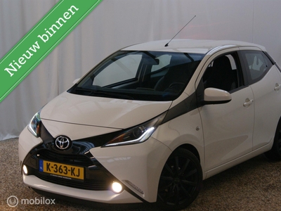 TOYOTA AYGO 1.0 VVT-i x-play AUTOMAAT, 5 Deurs